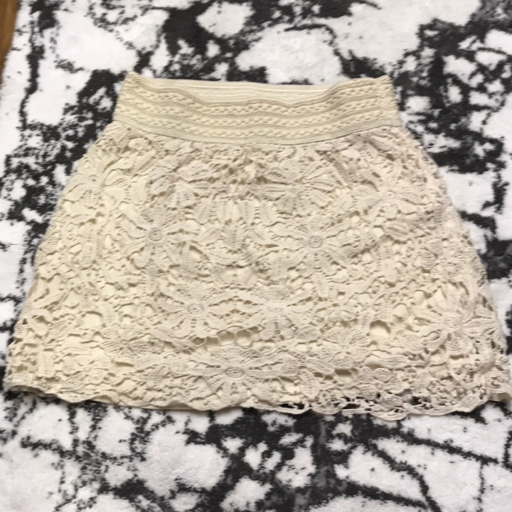 Forever 21 lace skirt.